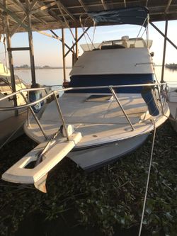 Bayliner Boat w/ trailer MUST GO ASAP