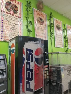 Sodas machine Xsale travajando bien 800dlls OBO