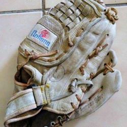 Nokona Baseball Glove