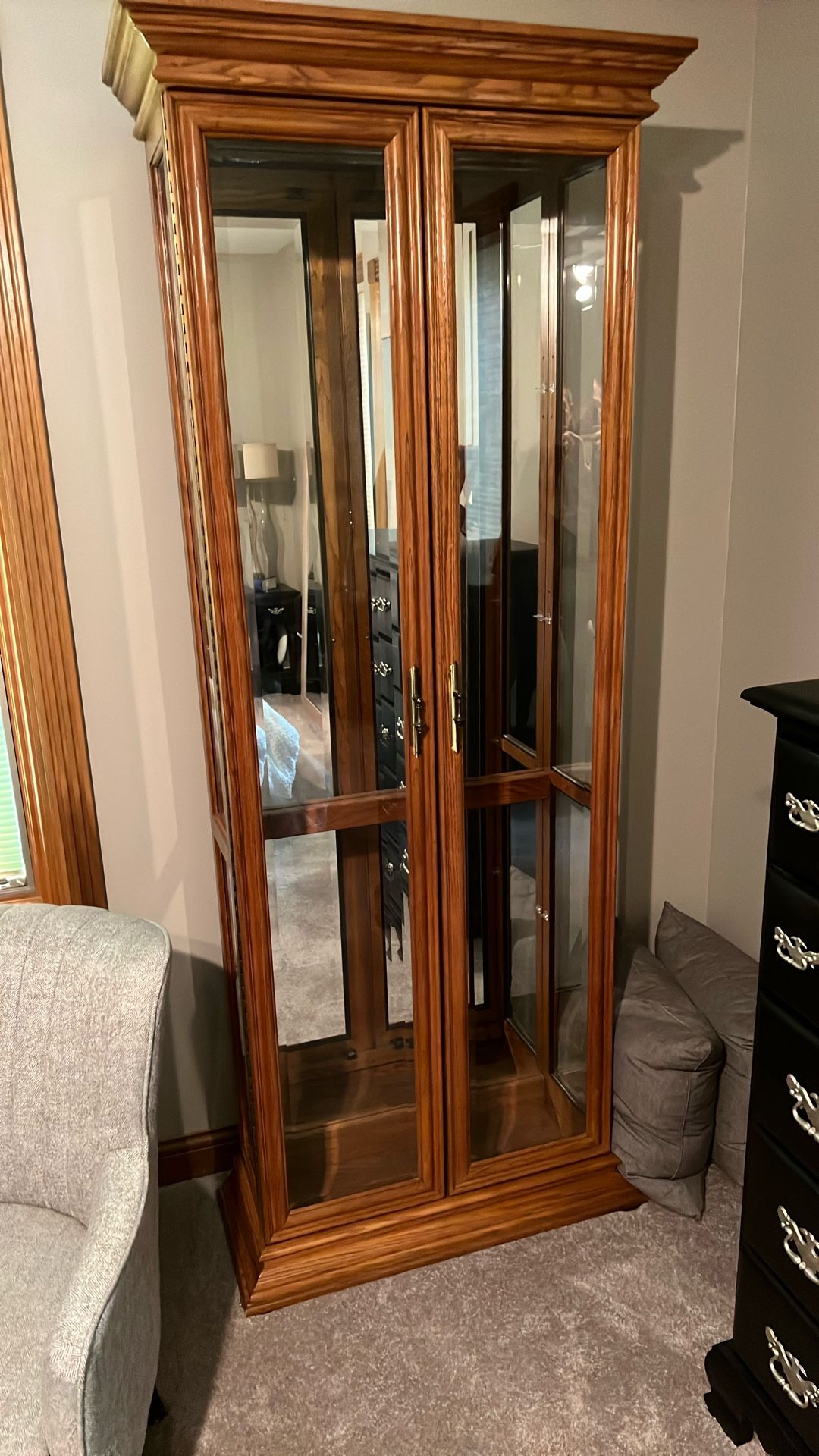 Curio Cabinet Lights And Glass Shelves