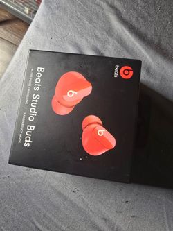 Beats Studio Buds
