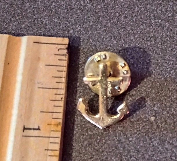 Boat Ship Anchor Gold Tone Vintage Collectible Lapel Pin A-2