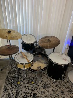 Complete Drum Set