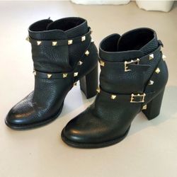 100% Authentic Valentino Garavani Chunky Heel Boots