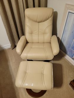 Reclining chair with ottoman