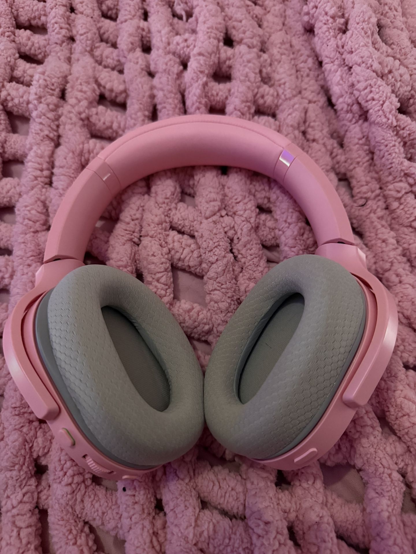 Razer Barracuda Wireless headset