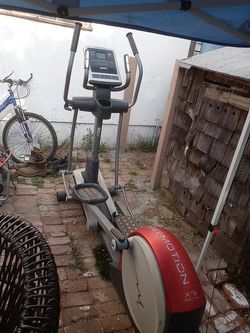 Freemotion exercise machine
