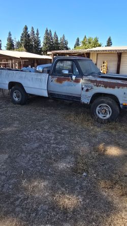 1(contact info removed) Dodge Ram Bed