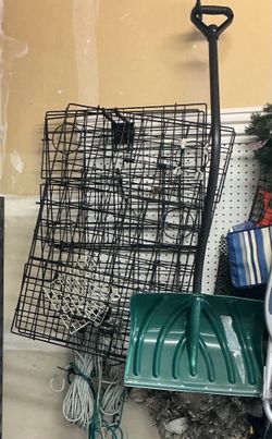 Crab traps lead ropes