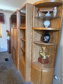 Entertainment center