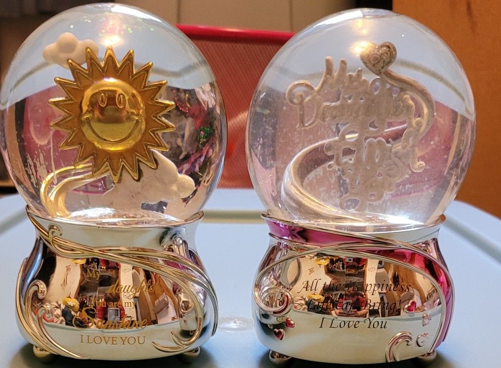 The Bradford Exchange Glitter Globes -musical
