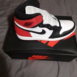 JORDAN 1 BLACK TOE SIZE 13