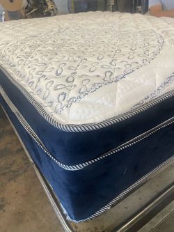 BRAND NEW QUEEN SIZE 13 INCH PILLOW TOP MATTRESS/FAST DELIVERY