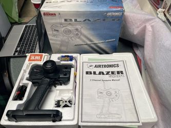 Airtronics 2CH R/C Radio With Servo Z connector