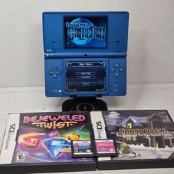 DSi Matte Blue Handheld Console Tested Working + 4 Game Bundle