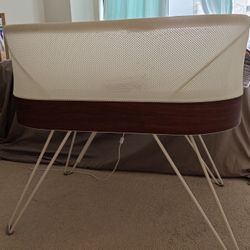 SNOO Bassinet – Happiest Baby - Excellent Condition – Pickup in Revere - $520