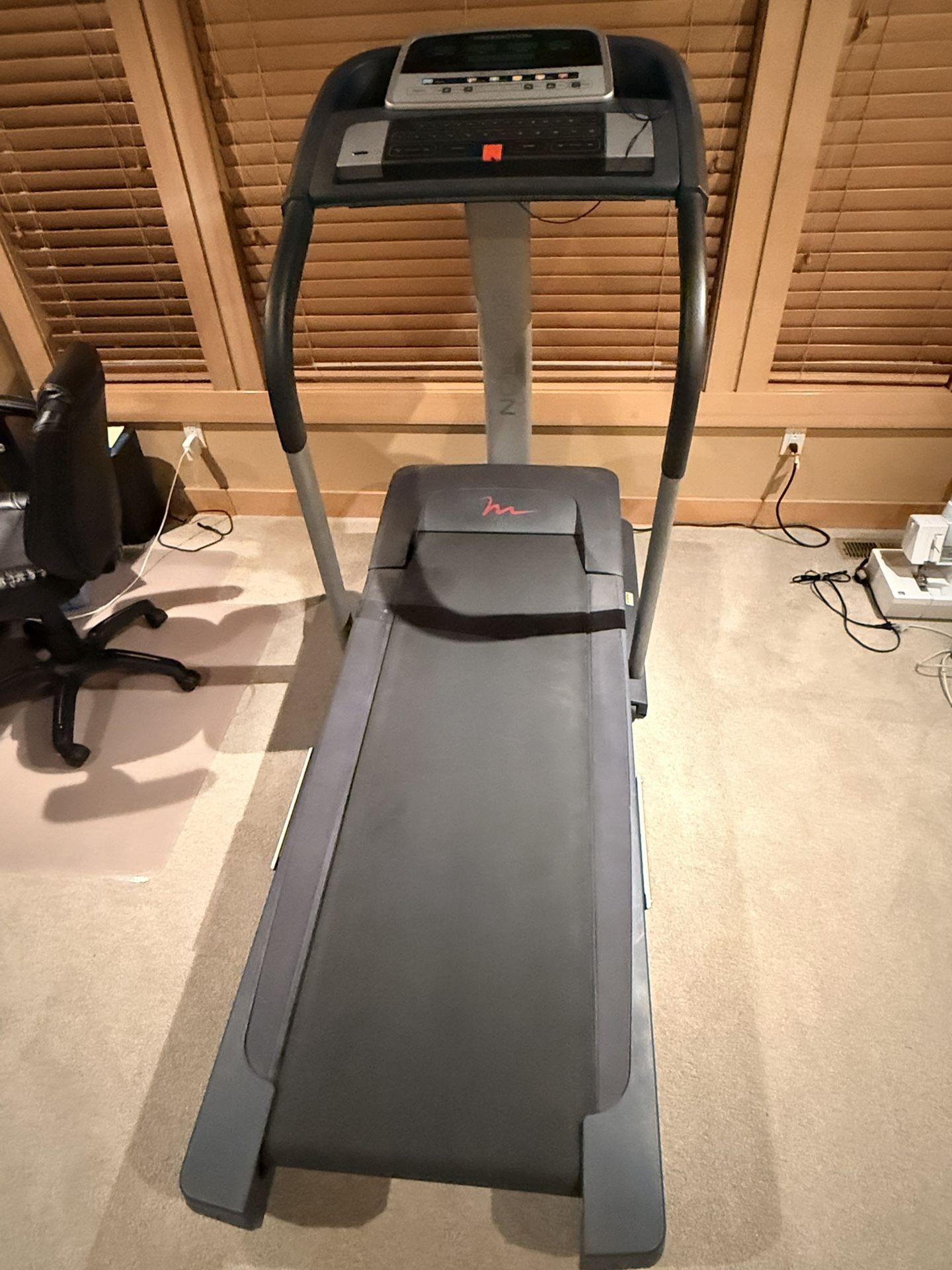 Treadmill - Freemotion XTR 90  (folding)