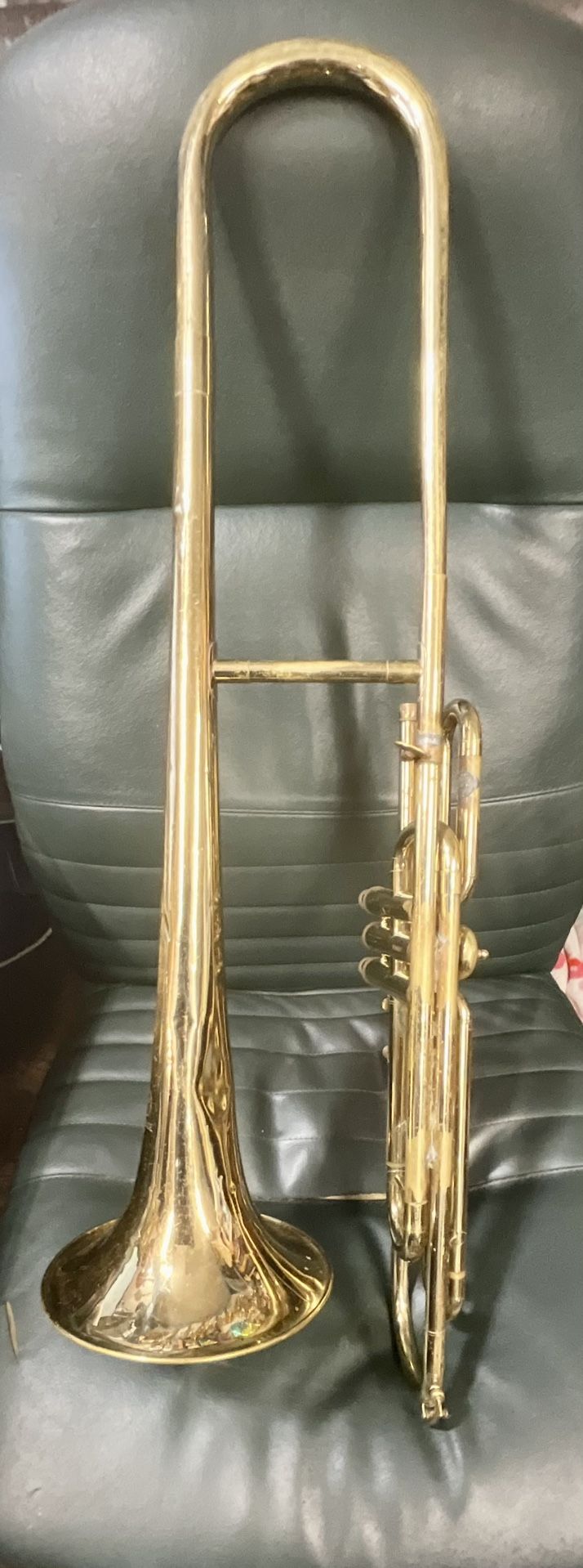 Amati Kraslice-AVT 276 -Marching Valve Trombone w/ HSC