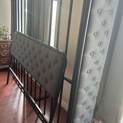 Queen frame bed