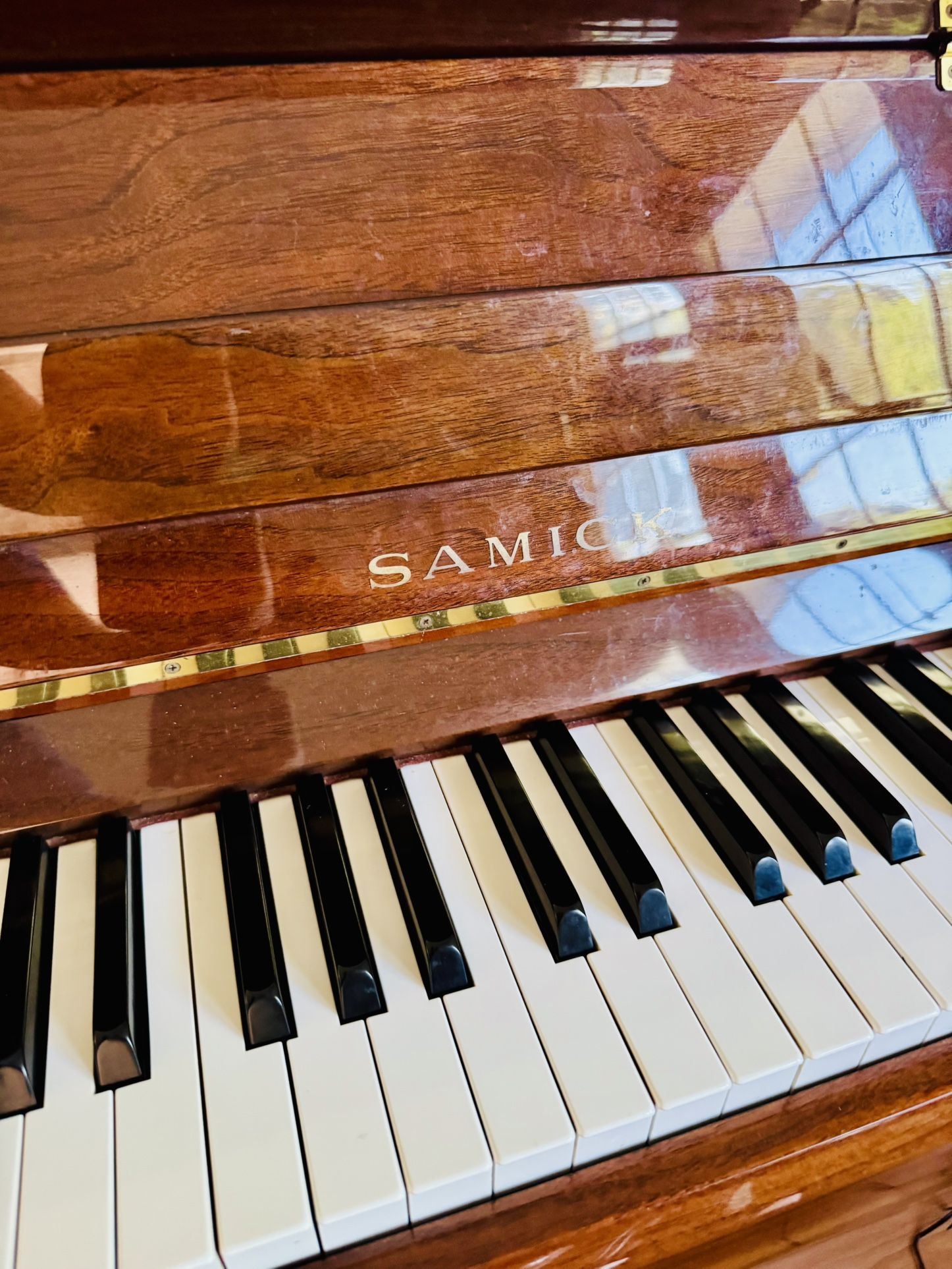 Samick Piano – Excellent Condition