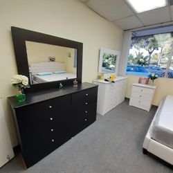 8 Drawer Dresser With Mirror / Comoda Con Espejo 