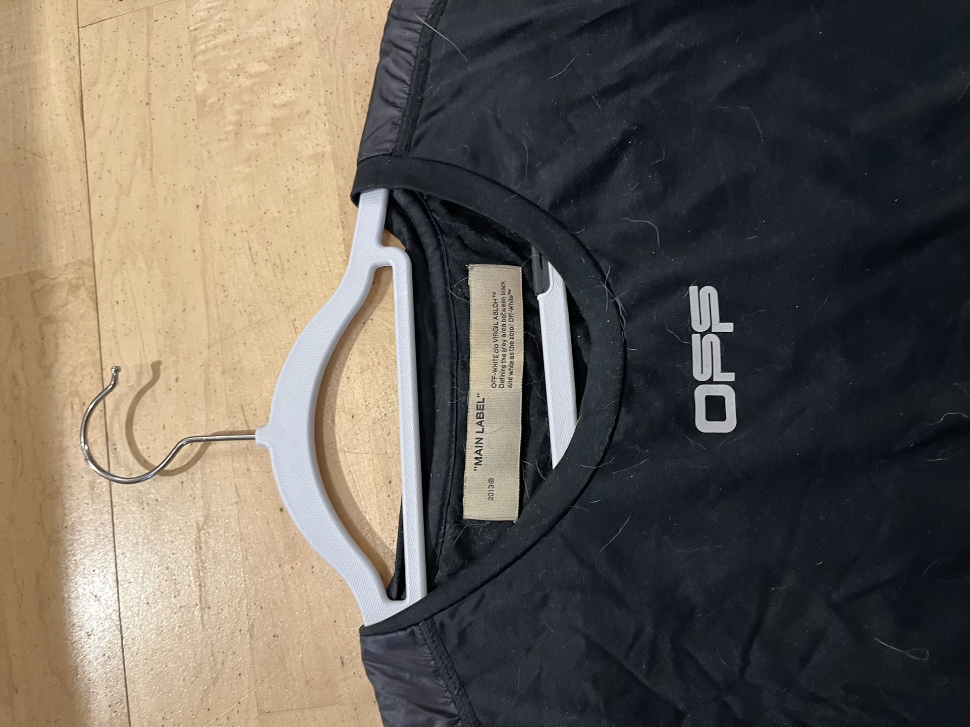 Off White running Shirt
