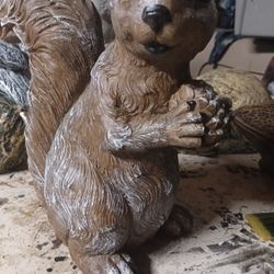 Cement Sguirrel For Garden Decorations