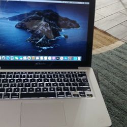 Macbook Pro 13" Mid 2012 Intel Core i5 @2.5 Ghz Processor, 8gb ram, 500 gb HDD, macOS Catalina. Intel HD Graphics 4000 1536MB. Comes with charger. 