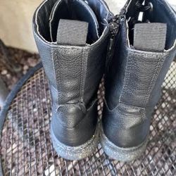 Black boots, inside zipper front lace size US 5 by Sincerely Jules