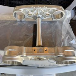 2025 KTM 350 XC-F OEM Triple Clamp Set w/ Steering Stem – Like New