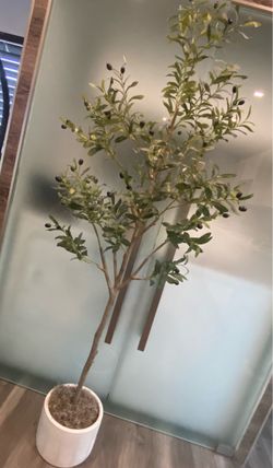 ARTIFICIAL OLIVE TREE