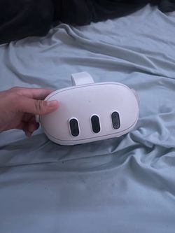 Meta Quest 3 VR Headset