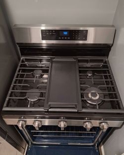 Gas stove 5 burner