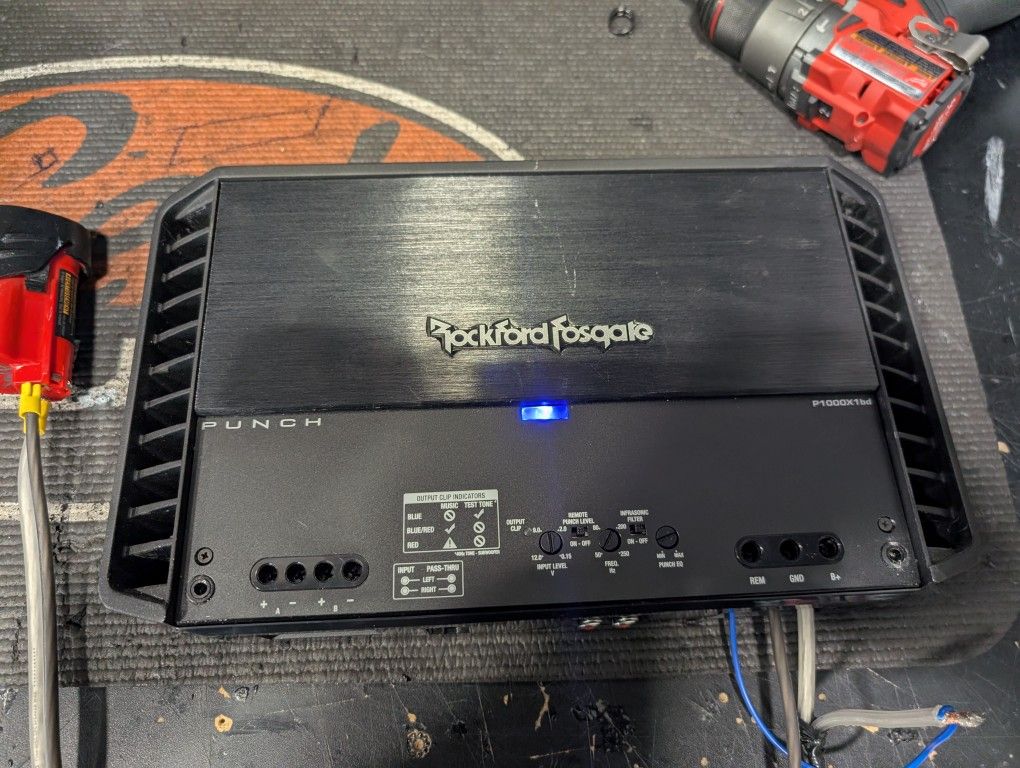 Rockford Fosgate Amp