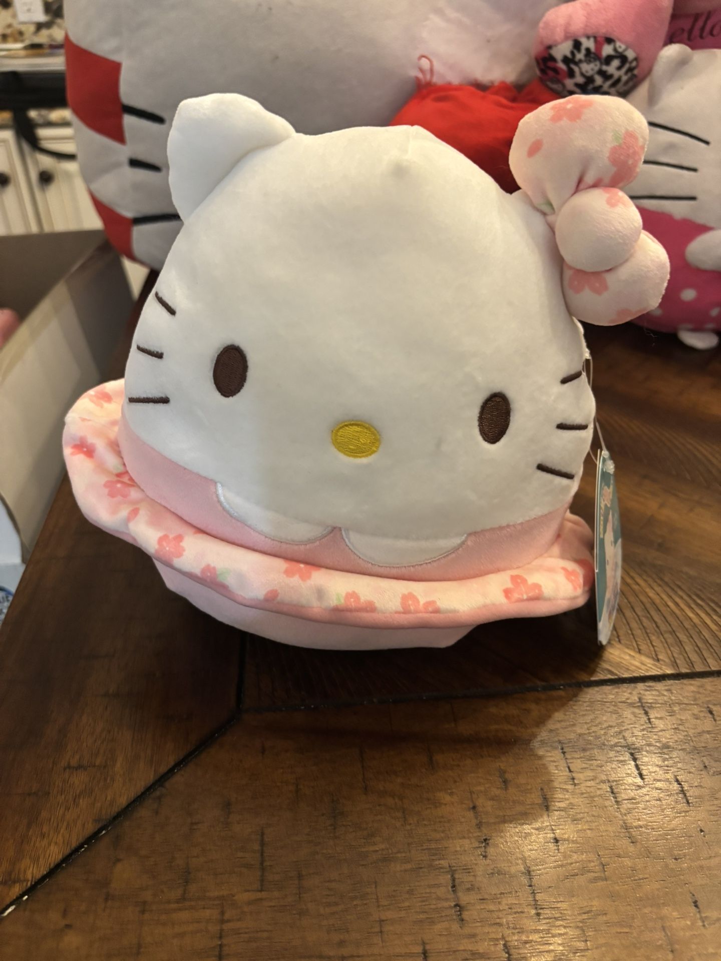 Hello Kitty Squishmallow