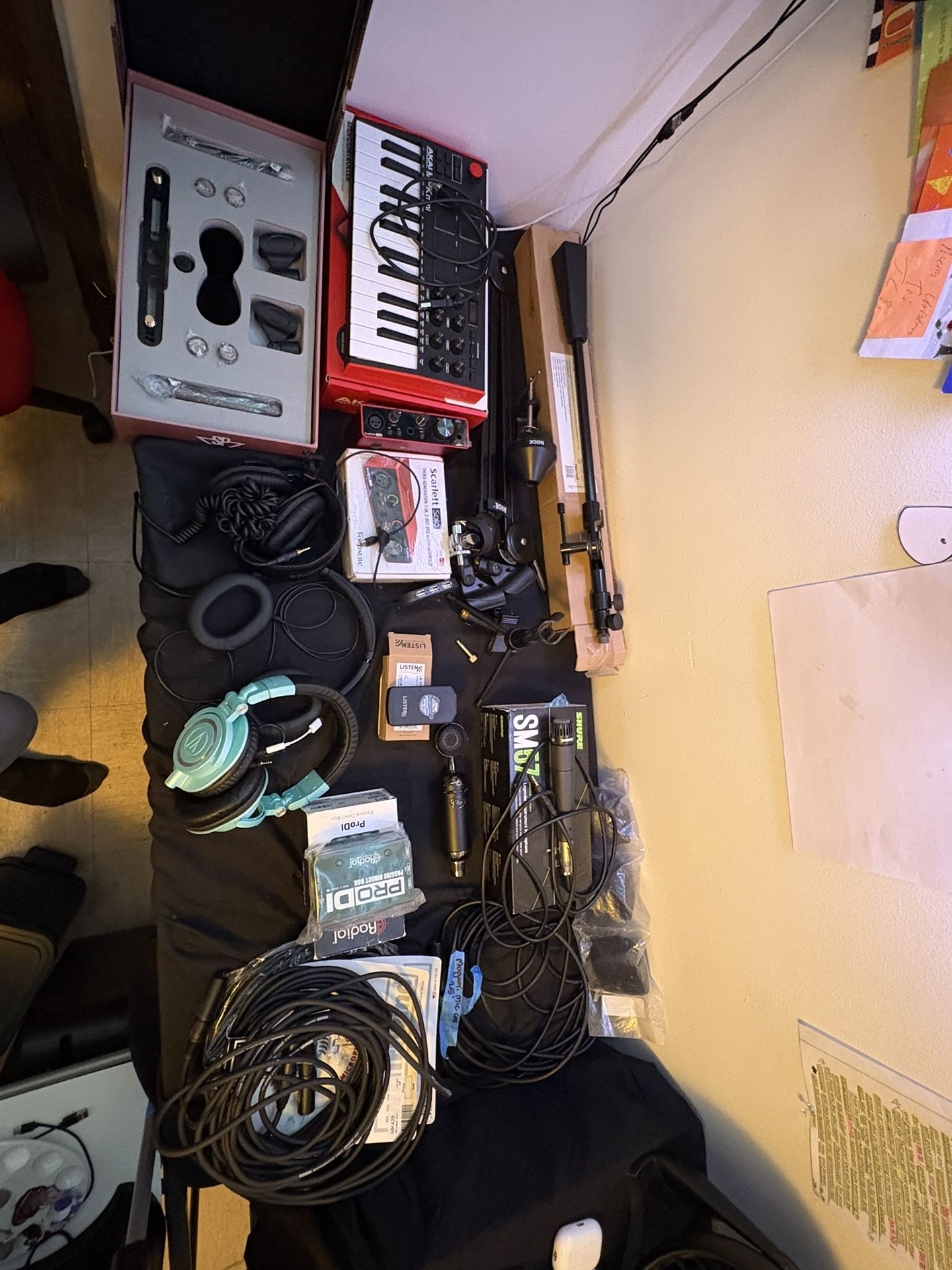 Pick And Pull (Studio And Performance Equipment)