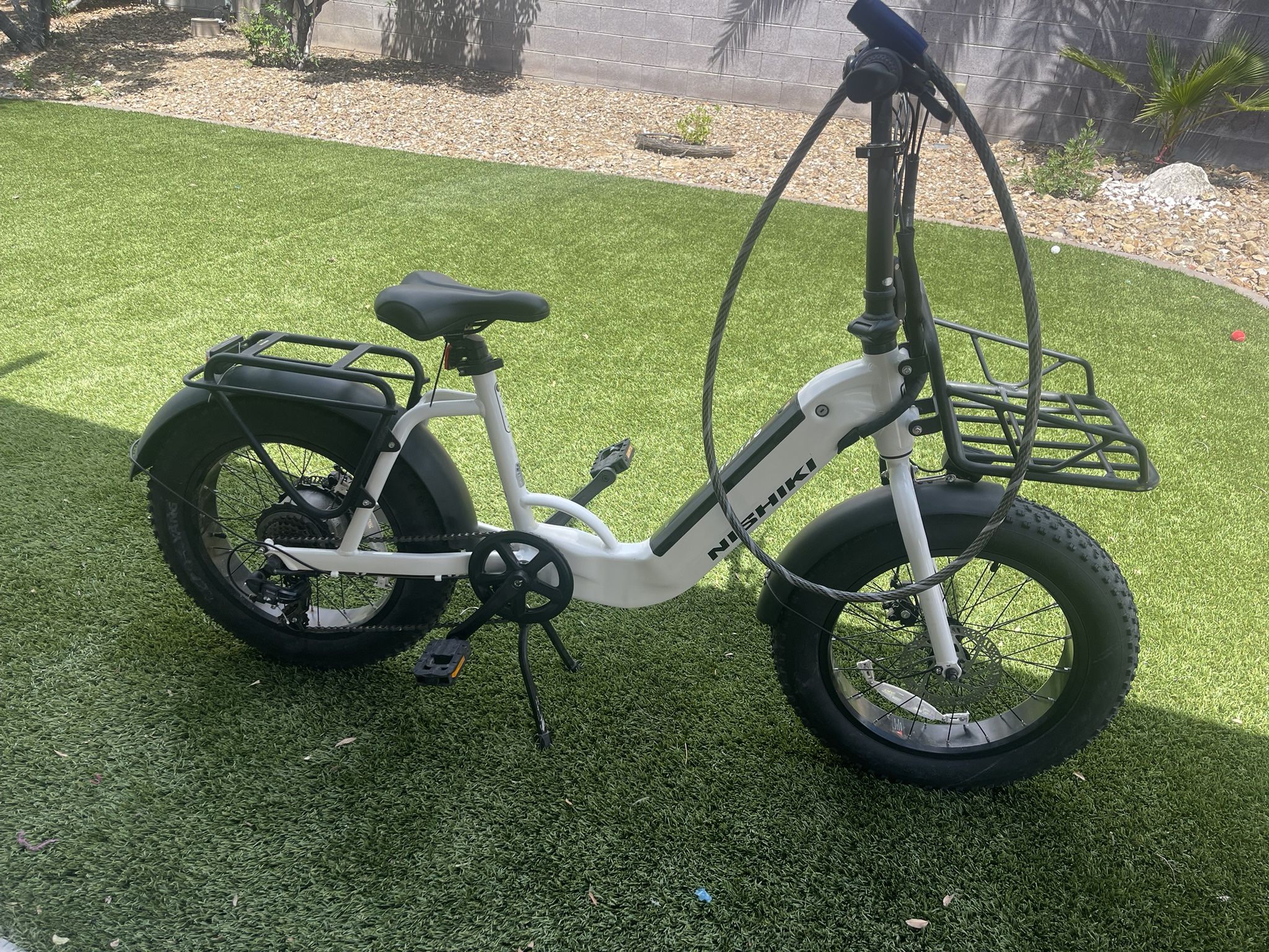 Electric Bike For Sale Goes 20 Miles per hour