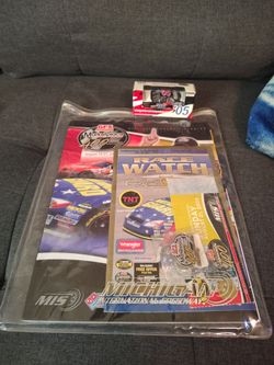 2005 GFS marketplace 400 at Michigan international speedway souvenir program