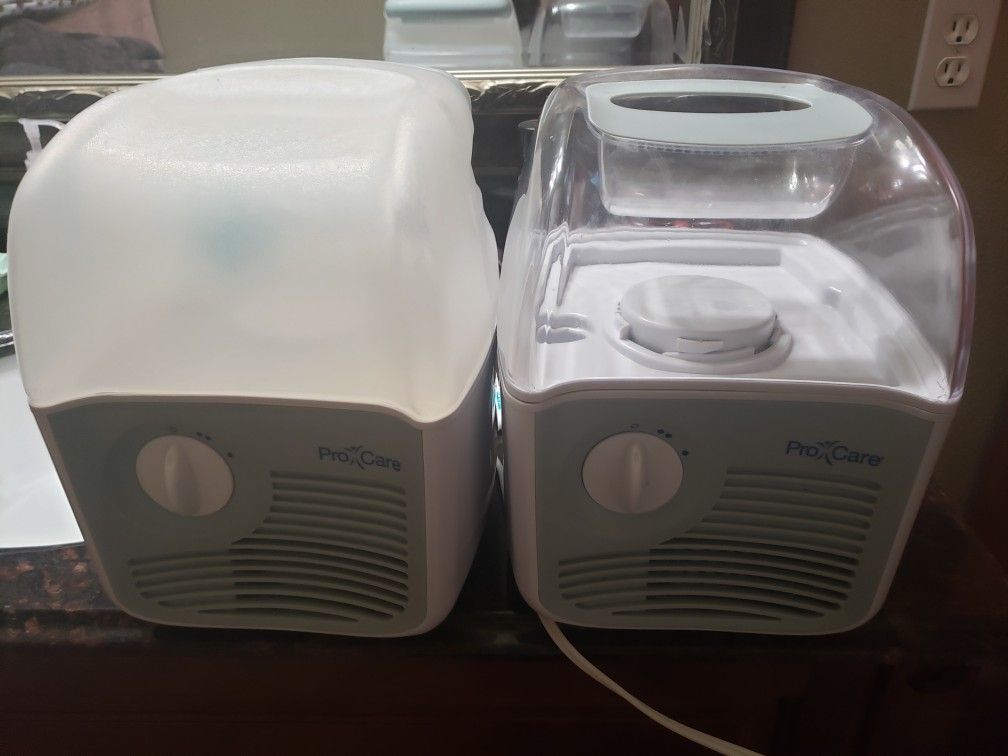 2 Humidifiers