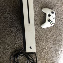 Xbox ONE , 1 Terabyte , 1 Controller 