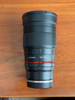 Samyang/Rockinon 135mm telephoto lens