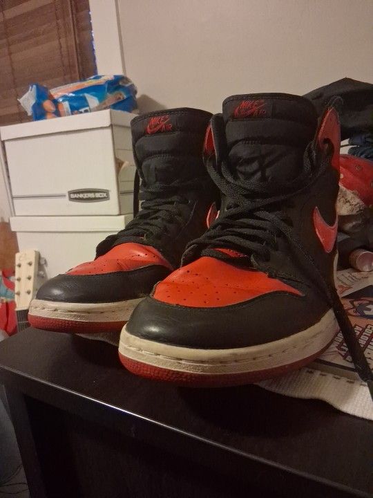2001 Air Jordan 1 Retro High Bred