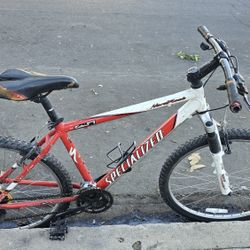 specialized Hard rock 26 in aluminum frame 21 speed  medium