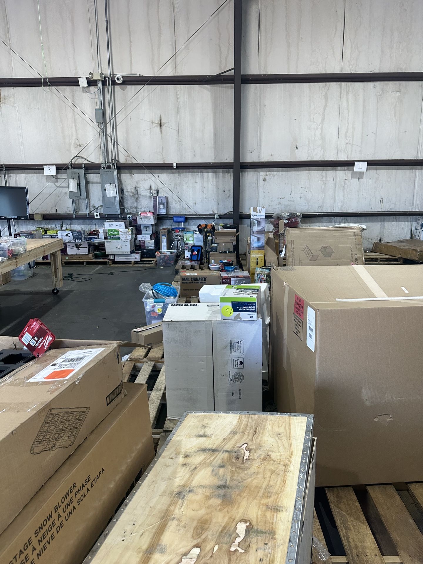 Liquidation Warehouse Sale Everything 40 Off Retail Tools Ceiling Fans