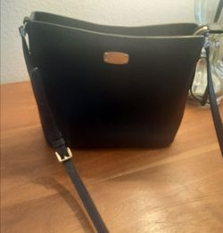Michael Kors Jet Set Navy Crossbody Bag