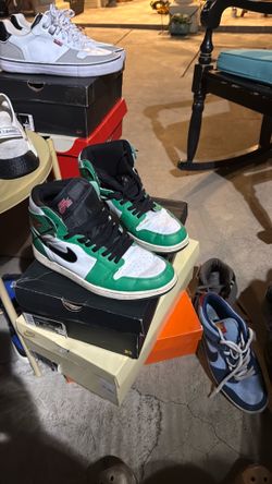 Nike AIR green