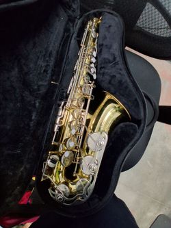 Yamaha YAS-23 ALTO SAXOPHONE