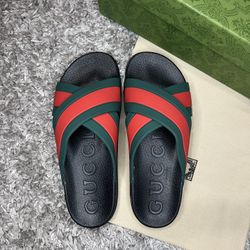 sandals gucci size 8,5 and 11 us
