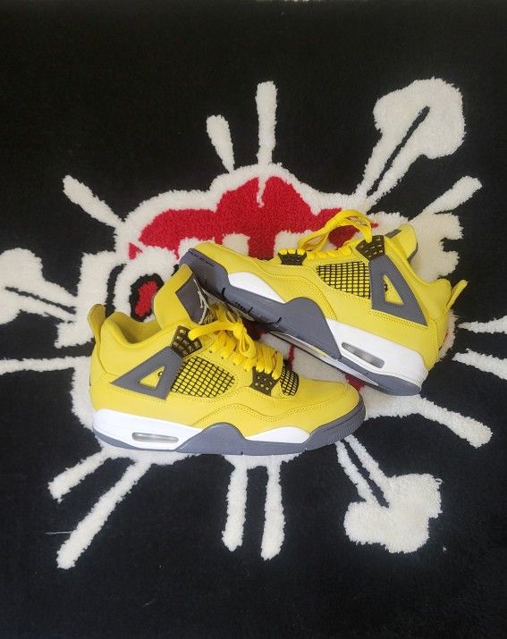Jordan 4 Lightning