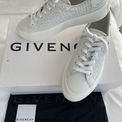 NEW  WOMENS GIVENCHY CITY SNEAKERS